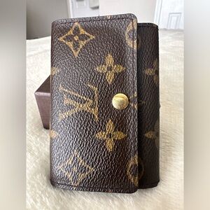 Louis Vuitton Monogram 6 Rings Key Holder